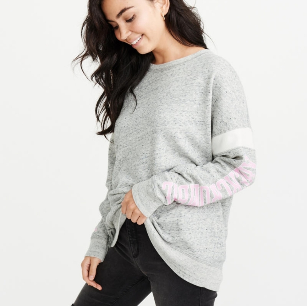 NWOT Abercrombie Sweater XS Shirt